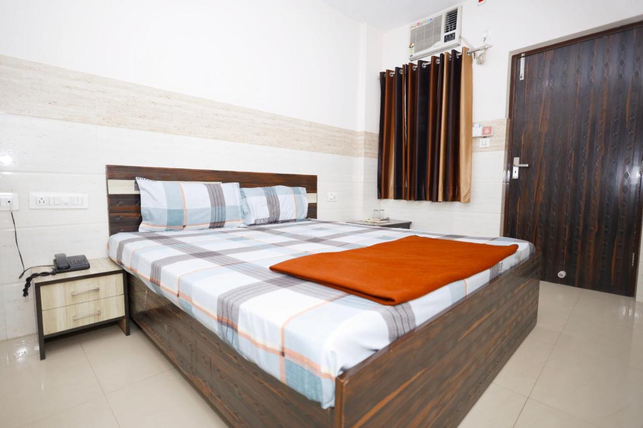 Hotel K Fort Джаландхар Екстериор снимка